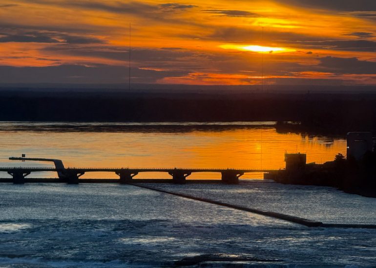 Sasha Bianca Photography Niagra Falls Sunrise